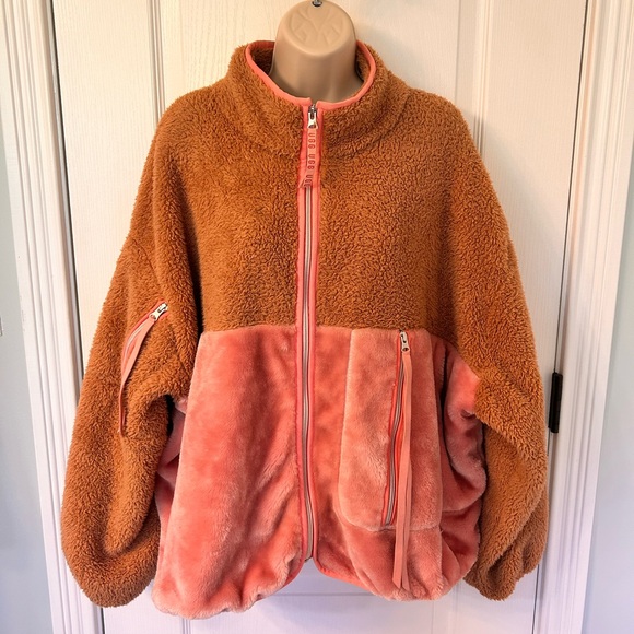 UGG Marlene ll Pink & Brown Sherpa Jacket Coat! 🔥 - Picture 8 of 9